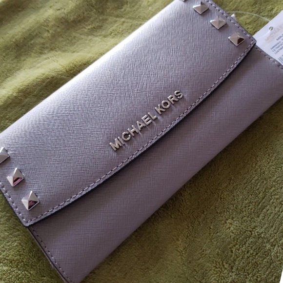 MICHAEL Michael Kors Handbags - NWT Michael Kors Karla Large Trifold Wallet Gray